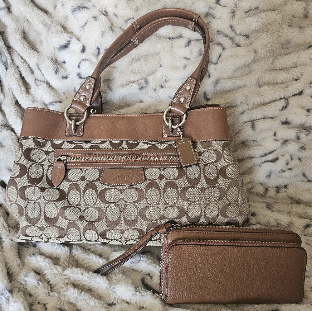 Coach Penelope tote & wallet
